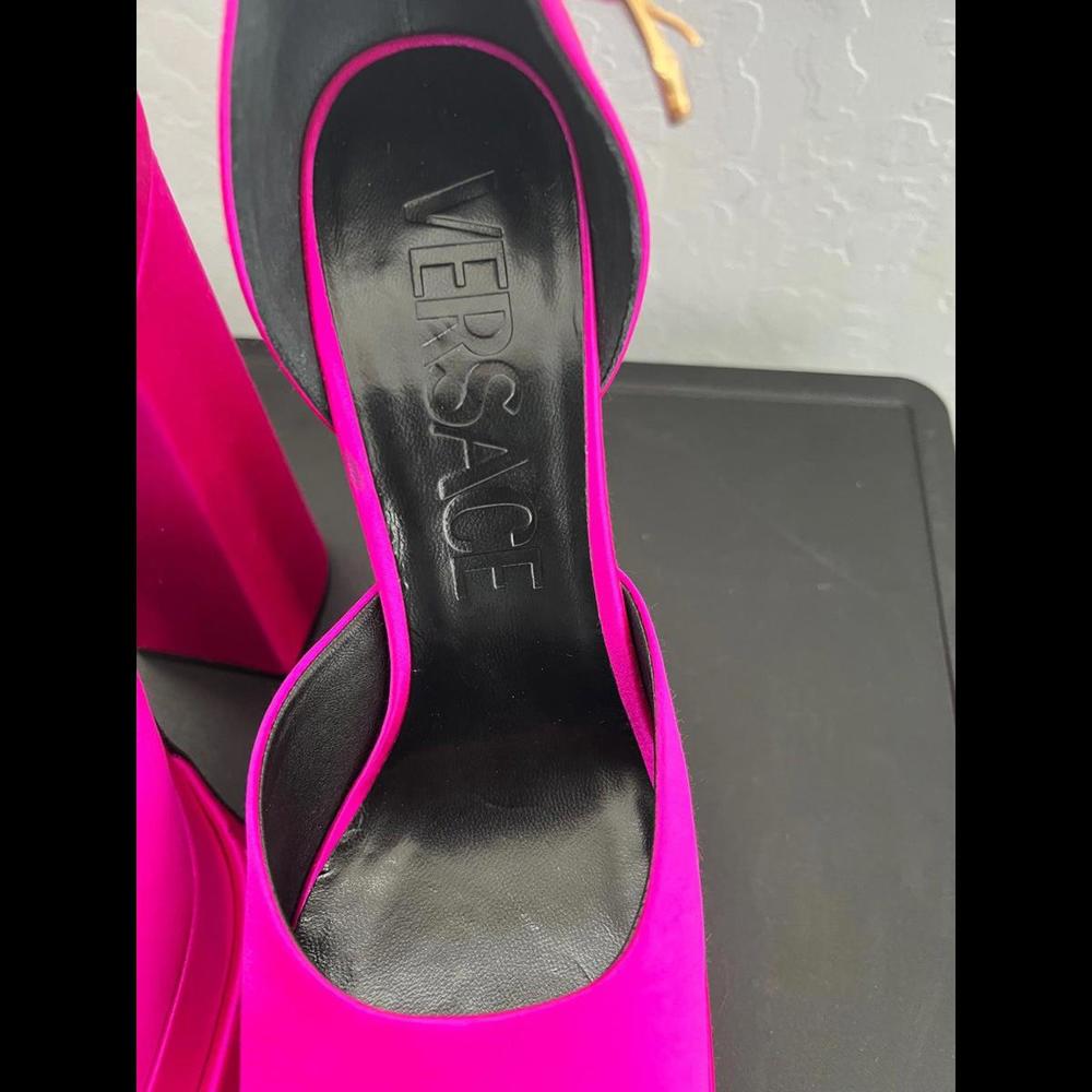 Versace heels - Picture 6 of 12